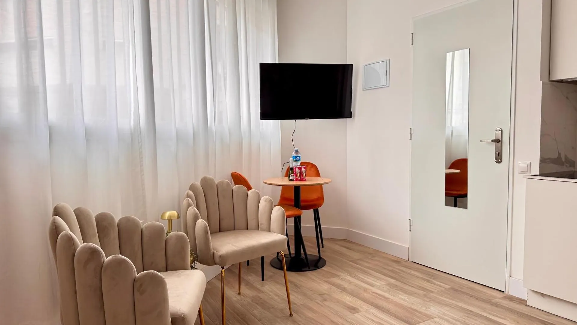 Crysoyle Apartment II Barcelona Next To Camp Nou L'Hospitalet de Llobregat