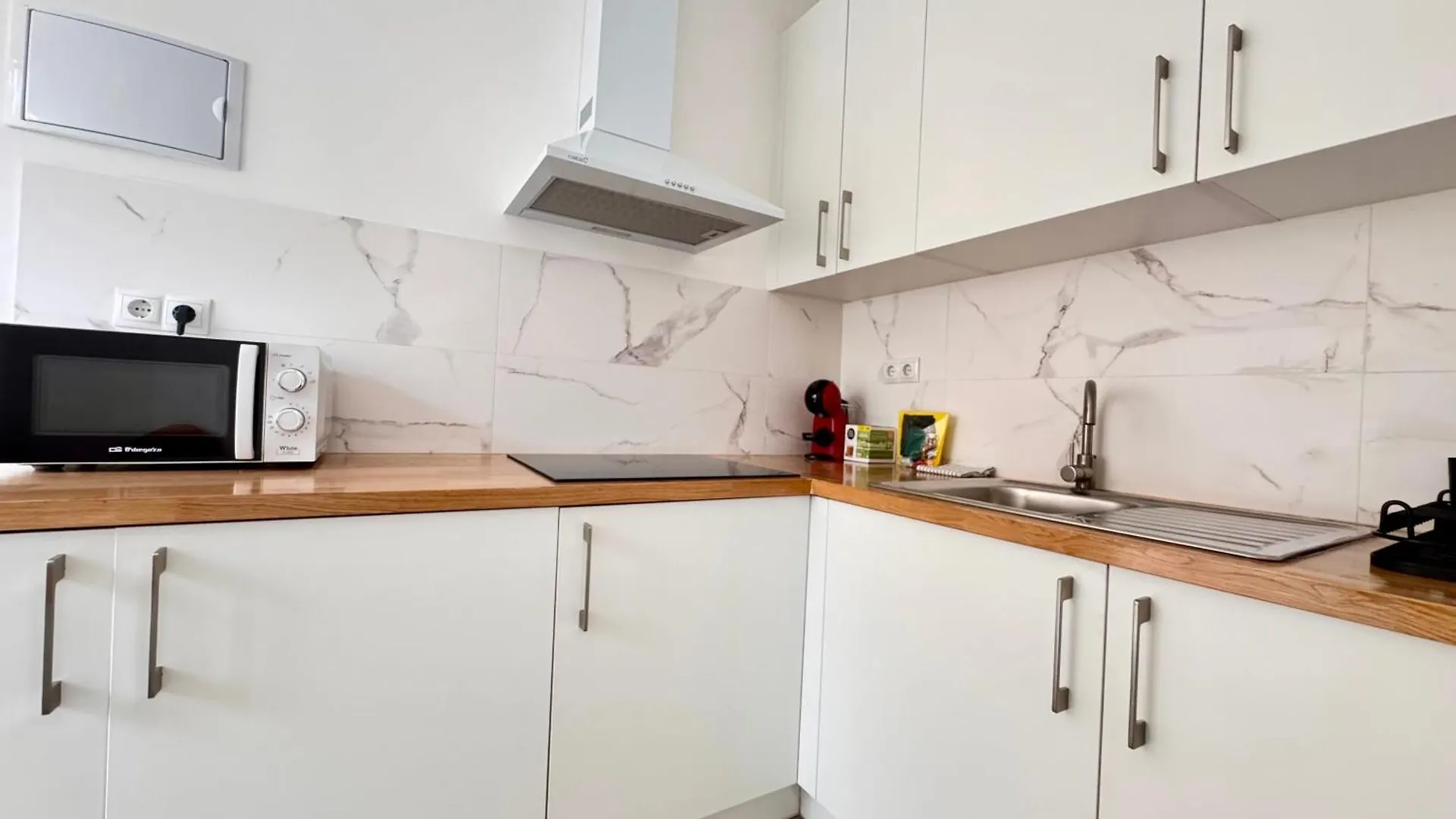 Crysoyle Apartment II Barcelona Next To Camp Nou L'Hospitalet de Llobregat